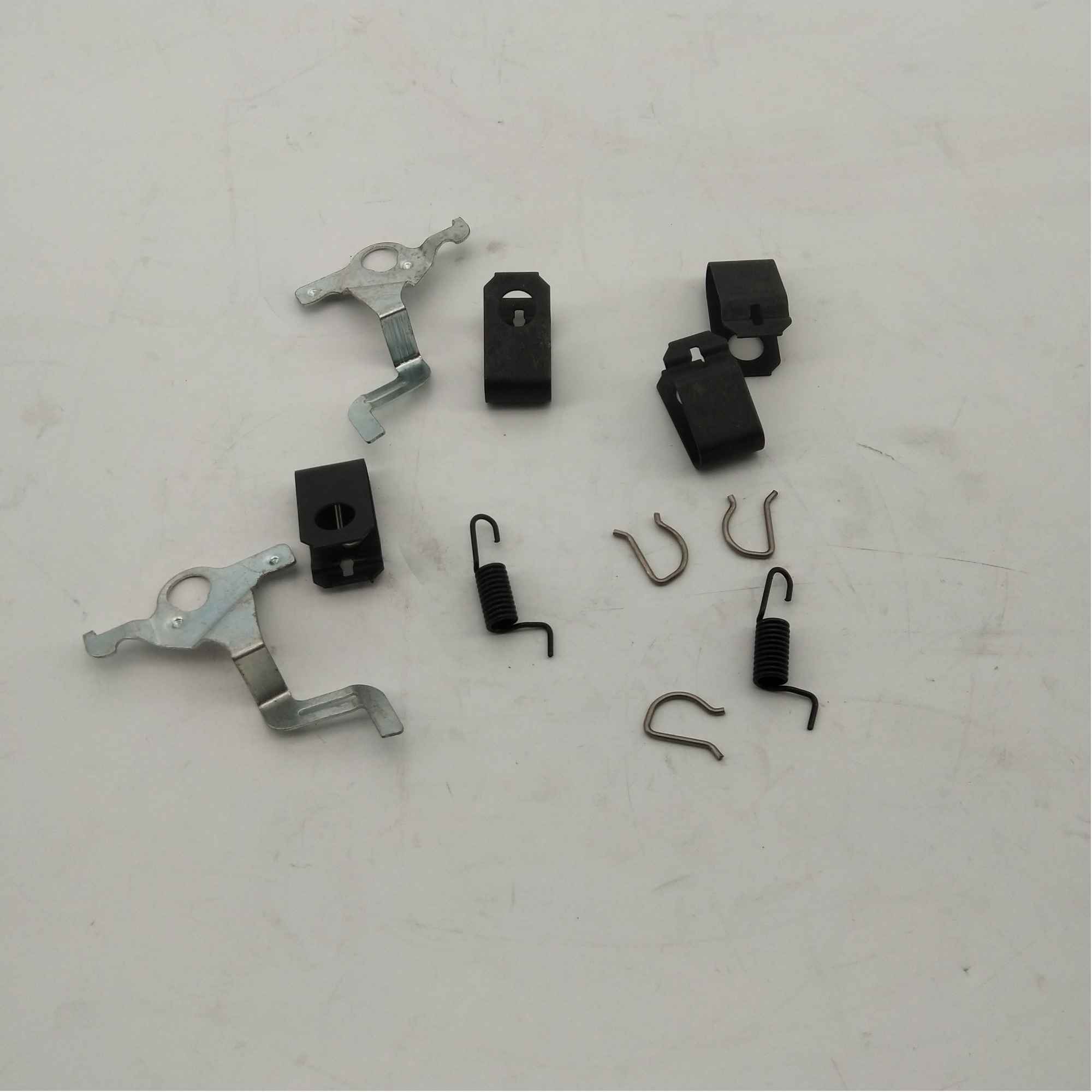 UH71-26-630 R UH71-26-640 L; 44201-EB360 L 44200-EB70A R Brake Repair Kit For FORD RANGER;for MAZDA BT-50