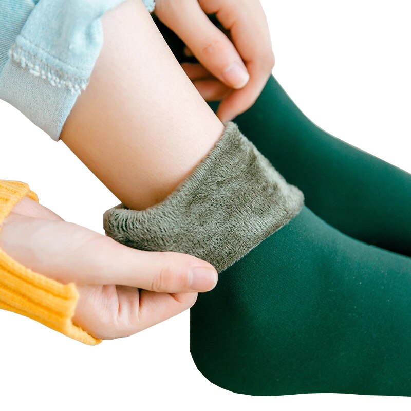 10 Pairs Winter Warm Women Socks Solid Color Thicken Thermal Socks Soft Plus Velvet Socks Casual Snow Sock Home Floor Beige Sock