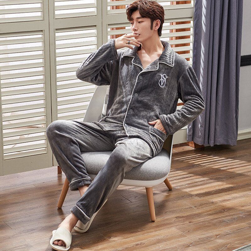 Pajamas For Men Winter Warm Coral Fleece Homewear Loose Two Piece Sets Long Sleeve Sleepwear Men Thick Flannel Fleece Pajama Set
