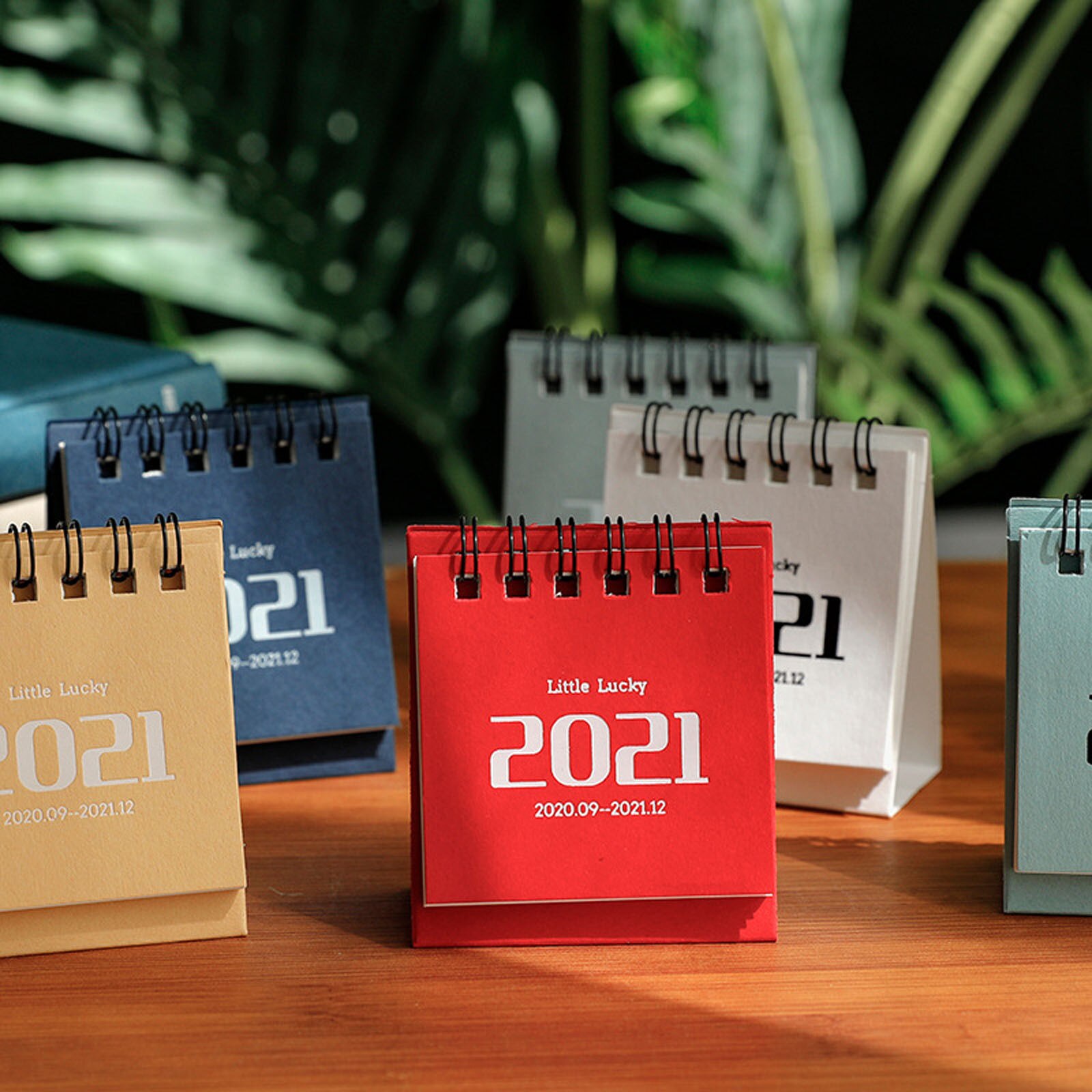 Minimalism Plan Book Mini Desk Calendar DIY Portable Desk Calendars Stand Up Flip Daily Monthly Schedule Planner