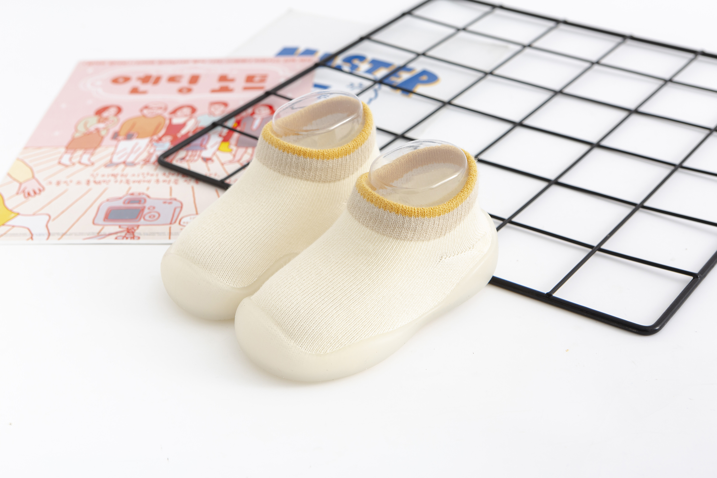 neonato ragazze primavera proprietà scarpe neonato bambino colore caramella scarpe da pavimento antiscivolo bambini unisex 0-3Y calzini di cotone scarpe: Beige / 6