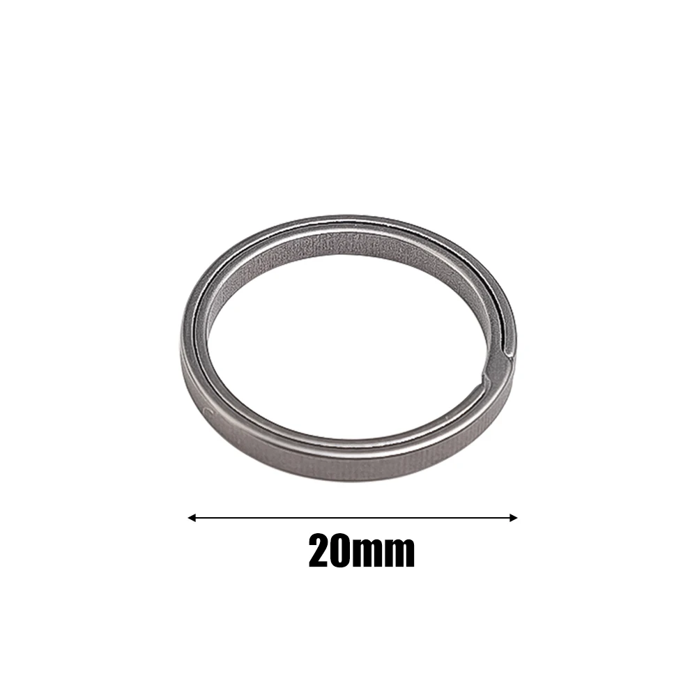 Titanium Alloy Key Rings Keychains Buckle Pendant Super Light Man Car Keychain for Male Creativity Keyfobs Crafts Key Ring: black / WHITE