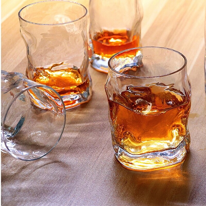 Europæisk phnom penh trærod form gennemsigtigt glas restaurant hjem spiritus øl whisky vodka glas drikkekop