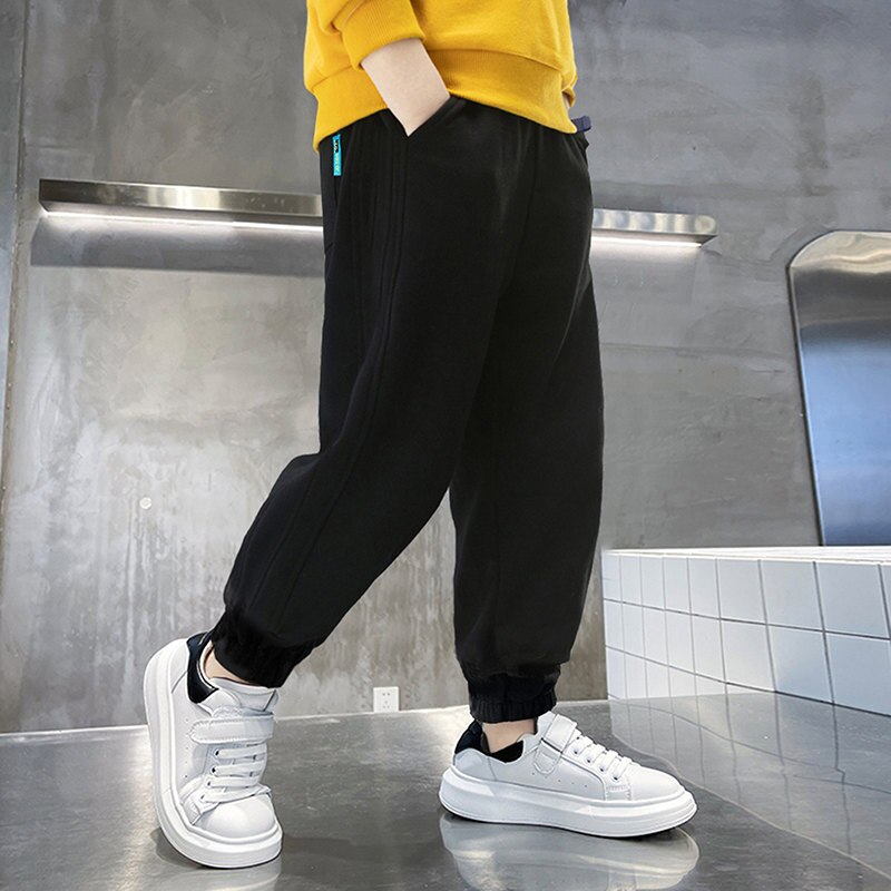 Pantaloni della tuta lunghi per ragazzi coreani pantaloni autunnali primaverili pantaloni per bambini per bambini pantaloni a matita tinta unita 5 6 7 8 9 10 12 13 14 anni