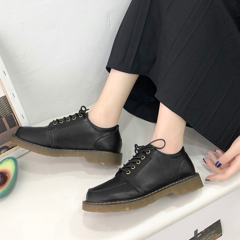Damskor retro brogues oxford skor kvinna vår höst läder oxfords fyrkantiga lågklackade fritidsskor män plus storlek 35-43