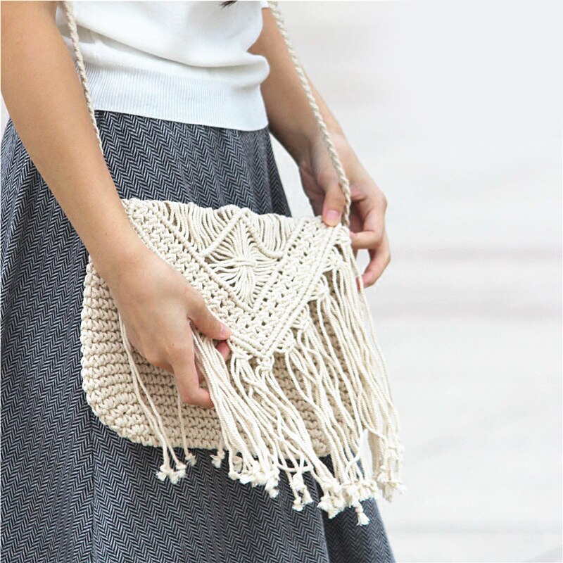 Sac de paille à pompon creux, sac de plage à rabat tissé à la main, sac à bandoulière en corde de coton
