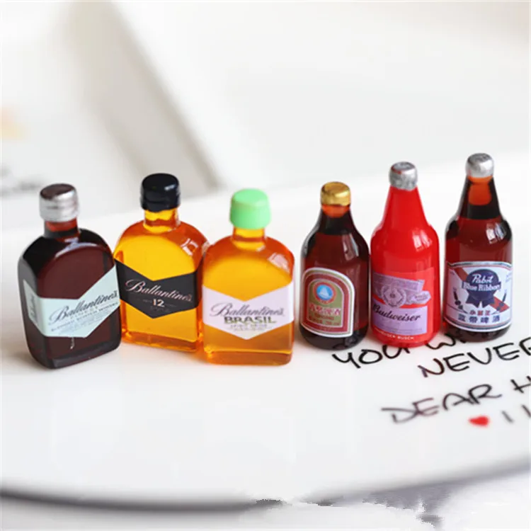 10 Uds. De vasos pequeños de resina de cristal de cerveza en miniatura, modelo de casa de muñecas, mesa moderna para habitación, suministros de decoración para casas de muñecas: Caqui oscuro