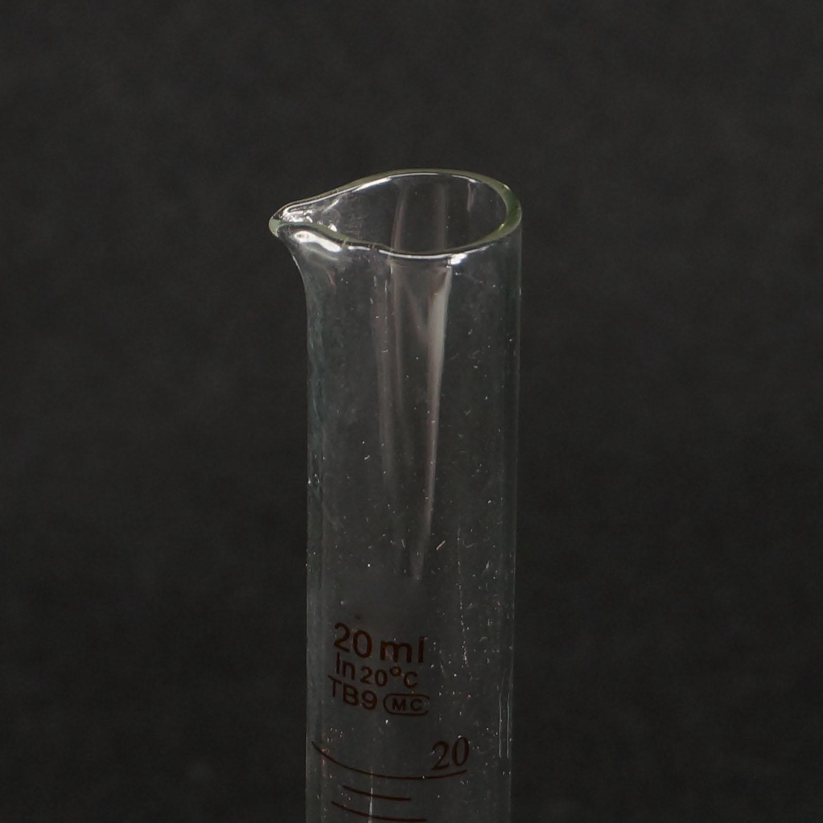 20ml Lab Glass Graduated Measuring Cylinder 110mm Height With Spout Glassware
