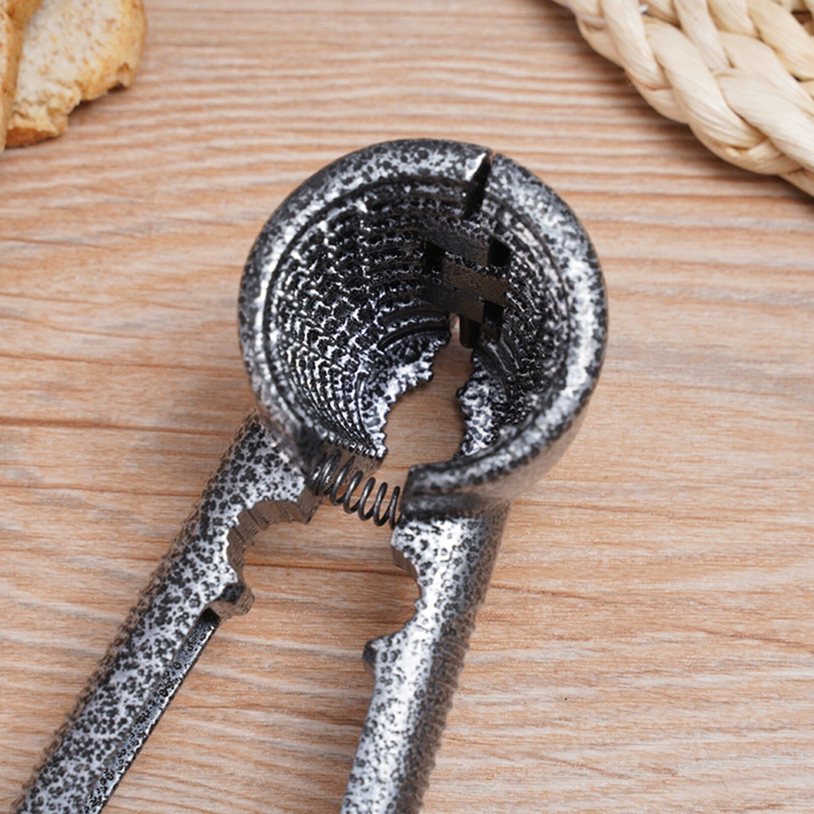 Cascanueces de alta resistencia, abridor de nueces conveniente de doble clip, ajuste para nueces pequeñas a grandes, nueces, avellanas, nueces