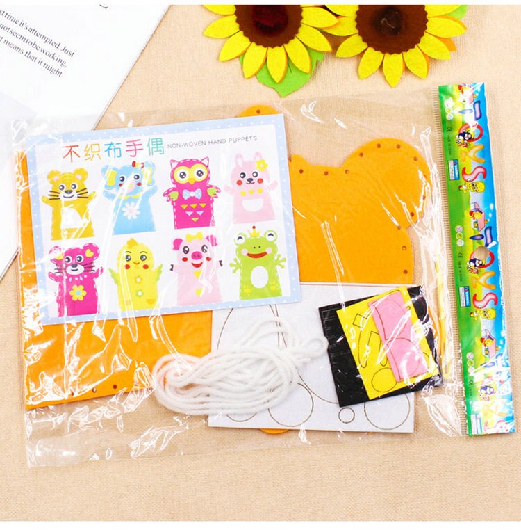 8 Stks/partij. Diy Vilt Xmas Kerstman Sneeuwpop Elanden Handpoppen Ambachten Kits Stof Handgemaakte Vroeg Leren Educatief Kleuterschool