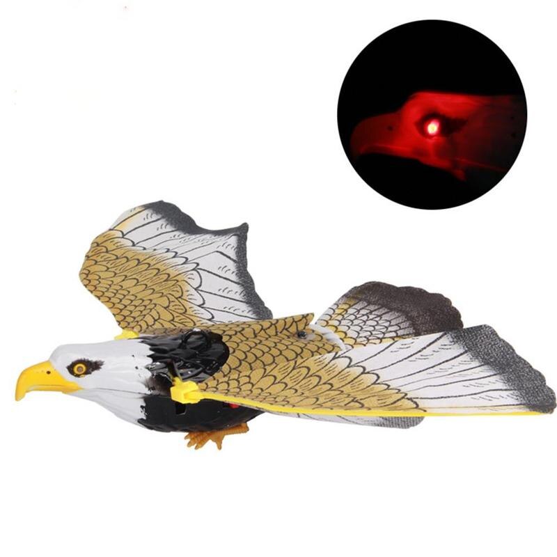 draussen Elektrische Fliegende VöGel Spielzeug 360 Grad Rotierenden Auge Pädagogisches Spielzeug LED Hängen Spielzeug freundlicher Adler Papagei glühend Mit F z0I5