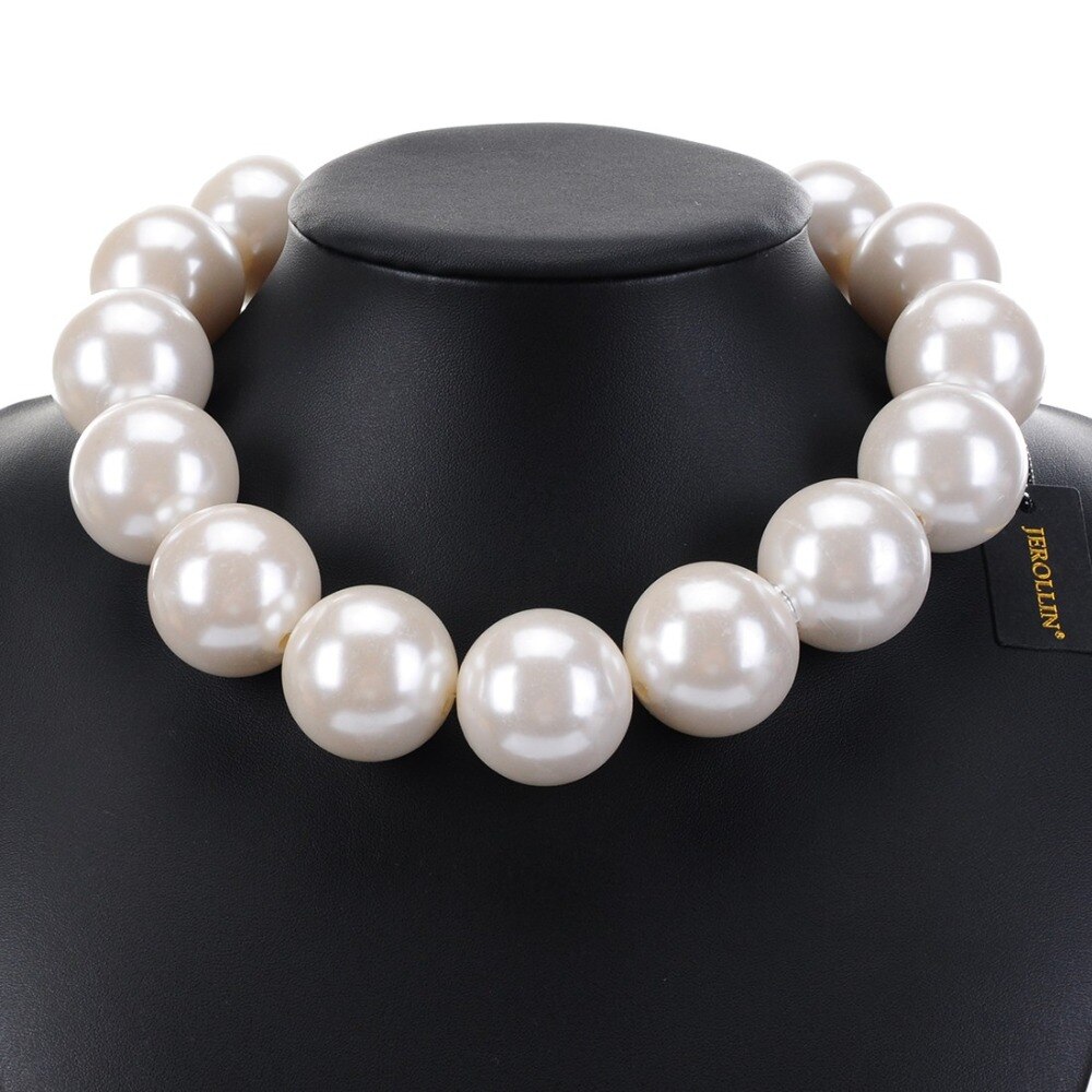 Collier avec chaîne à perles en résine blanche pour femmes, à la , à Faux collier, grandes perles, idée , bavoir