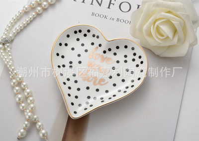 Nordic Mini Hart Vorm Keramische Sieraden Schotel Porselein Plaat Handgeschilderd Opslag Gerecht Decoratieve Lade Tafel Saus Schotel: 7--11x12.5cm