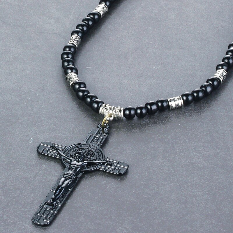 Retro jesus kors vedhæng halskæde sort farve perler kæder saint benedict medalje halskæder til mænd religiøse smykker kolye: -en