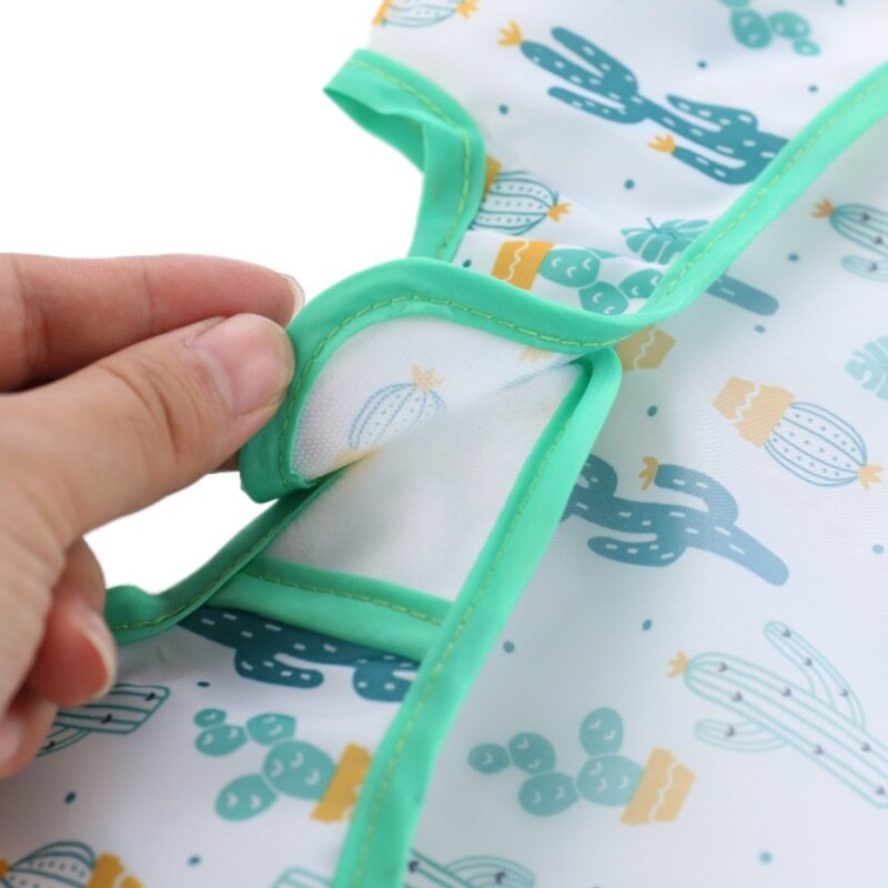 Babador infantil unissex, acessórios para alimentação de bebês, à prova d'água, de desenhos animados, manga comprida, pano para arrotar