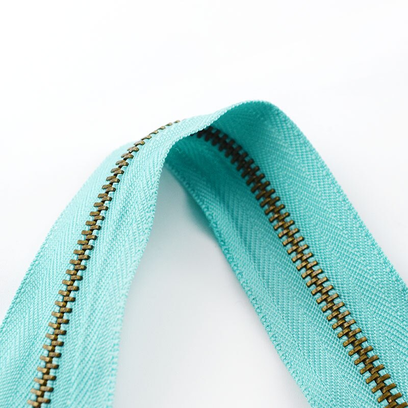 2Yards Eco-friendly 3# Metal Zipper For Sewing DIY Zipper Repair Clothes Zippers Sports Coat Bag Garment Clothes Accessories: greenbronze