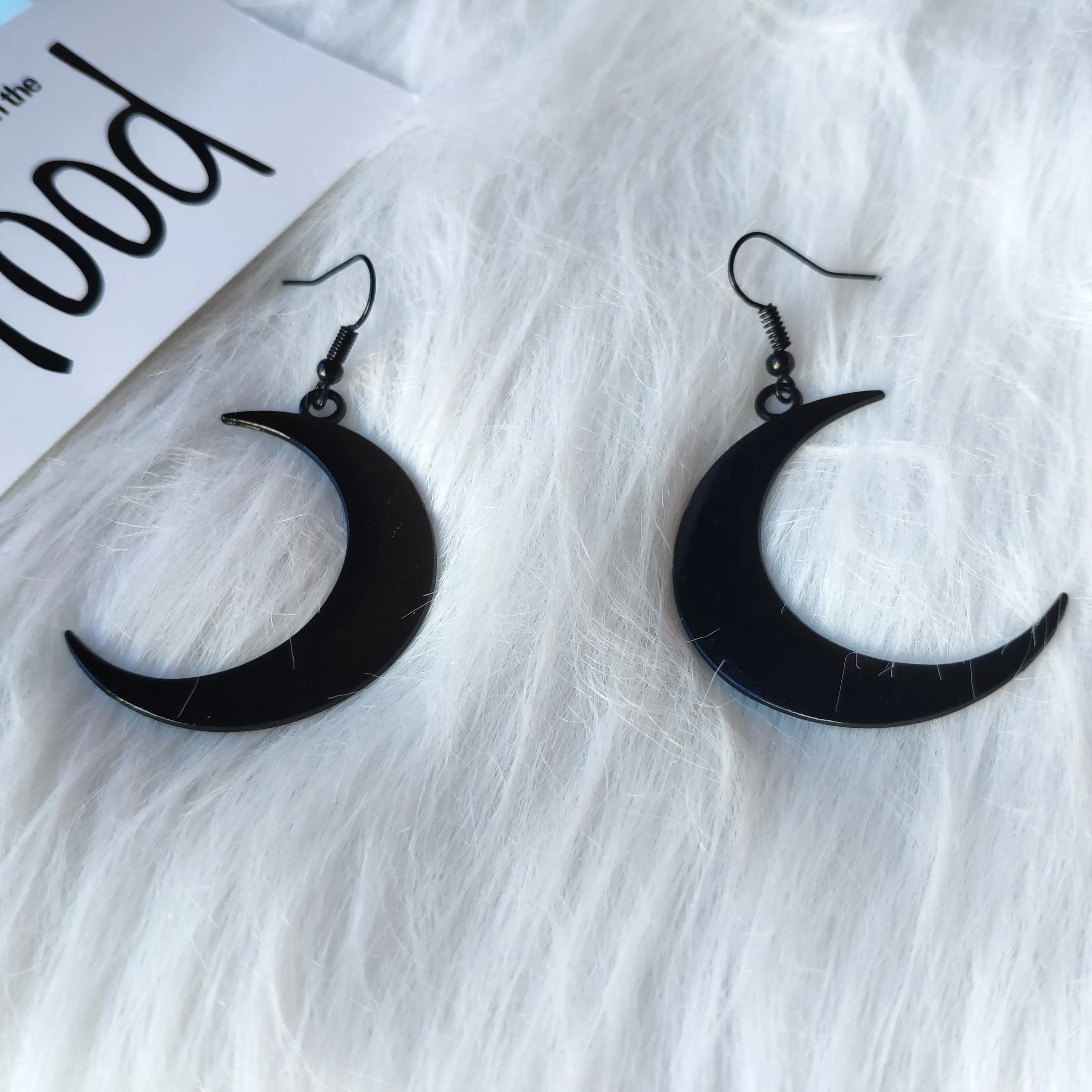 Pendientes largos de bronce de luna creciente grande para mujer, joyería gótica mística, fase de luna Wicca, diosa witchy, de , Lunar