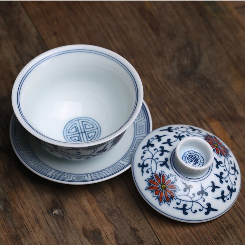 Chinese Style Hand Painted Tea Bowl Ceramic Blue And White Teacup Kung Fu Tea Set Vine Cup Tureen Porcelain Cup Gaiwan Chawan