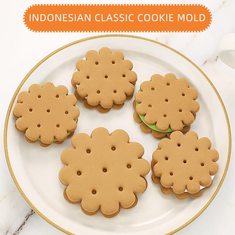 Cartoon 3D Indonesia Classic Biscuit Mold Pressing Birthday Antique Biscuit Cookie Baking Tool Sugar Craft Cookie Plunger Cutter