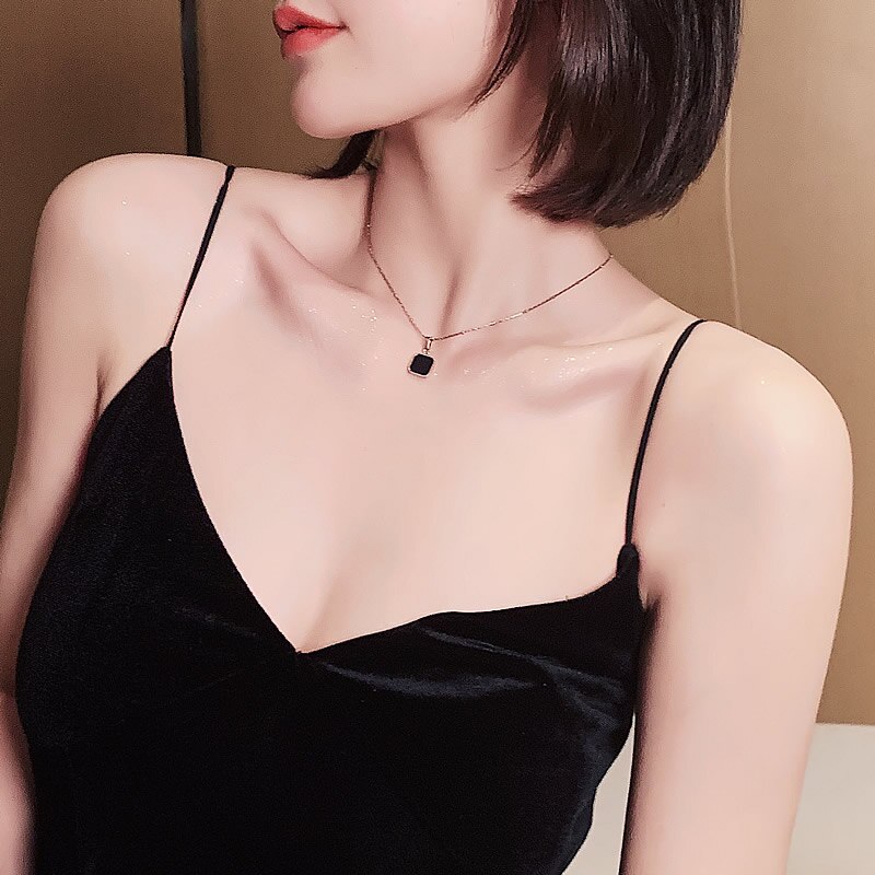 neue klassische schwarze quadrat anhänger farblose Titan stahl frauen halskette Party luxus kurzen hals kette schlüsselbein kette