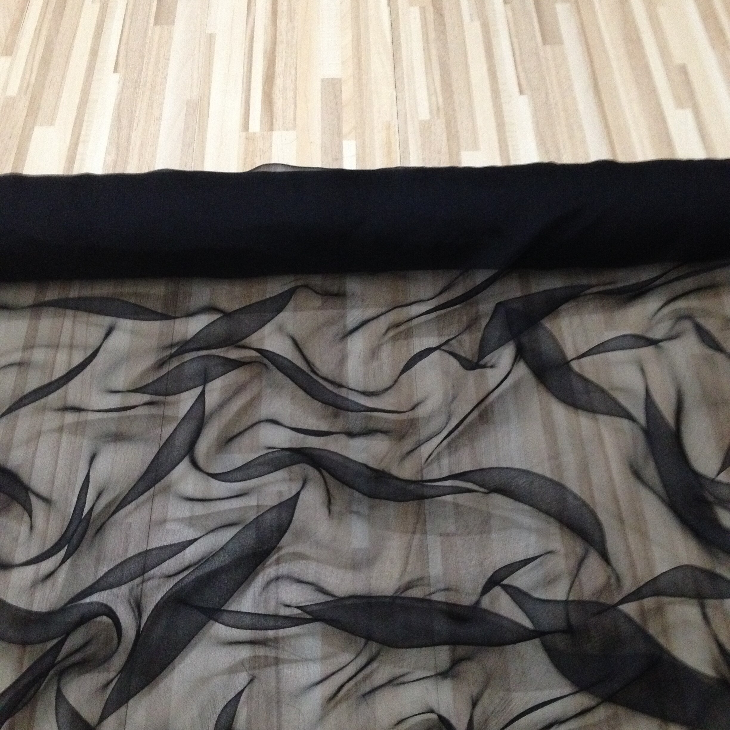TULLE georgette fin en tissu 100% soie 6m, couleur: noir, largeur: 105cm, épaisseur: 3mm,