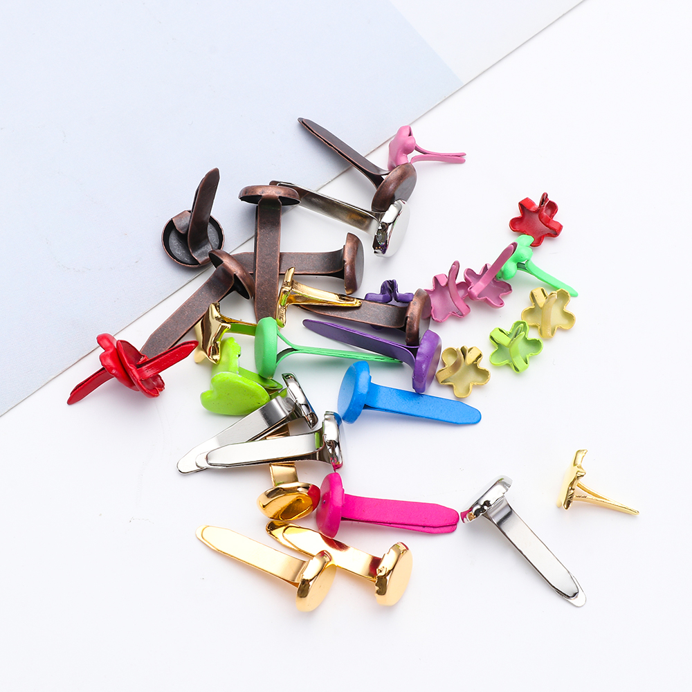 100Pcs Metal Studs Spikes Mini Brads Scrapbooking Versiering Sluiting Sluiting Diy Fotoalbum Ambachten Decoratieve Tweevoetige Nail