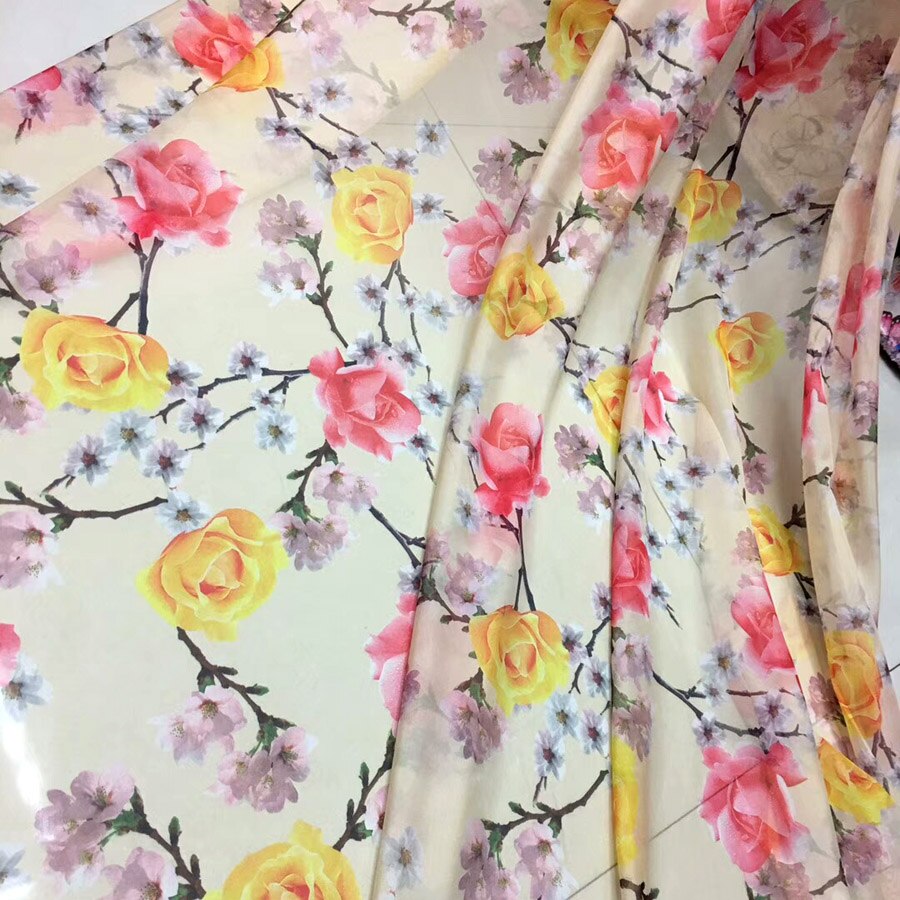 Chiffon Rose stof polyester stof Dunne stof mode shirt stof Bloemen gedrukt chiffon