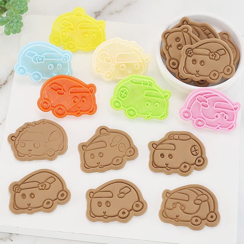 Baking Mold Japanese Animation Guinea Pig Car Pastry Biscuit Mold Stereo Carrot Cookie Fondant Cutting Mold Baby's Kitchen Tool