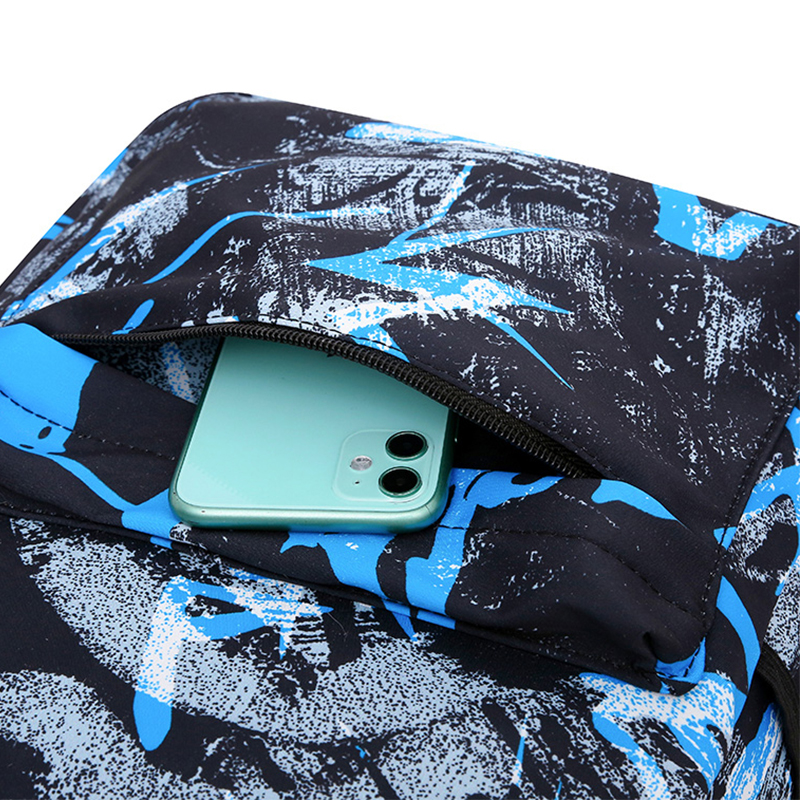 Boy's backpack is large-capacity, stylish and handsome, with dual shoulder straps.