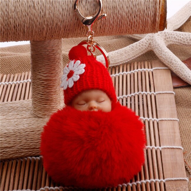 Söta sovande baby docka nyckelringar för kvinnor väska leksak nyckelring fluffiga pom pom päls plysch nyckelringar: Röd