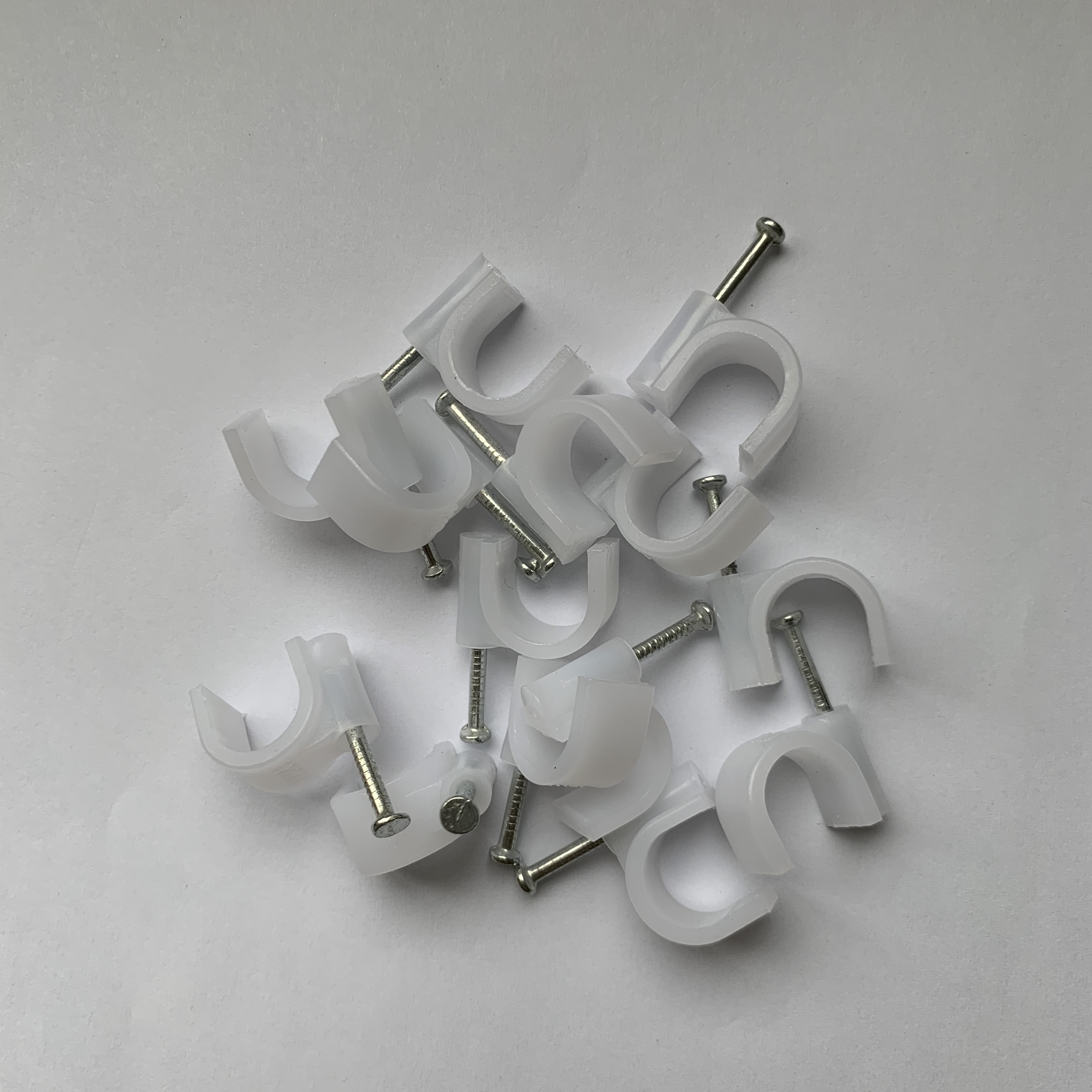 50pcs round clamp 18mm 20mm fixed nail clamp plastic clamp power clamp