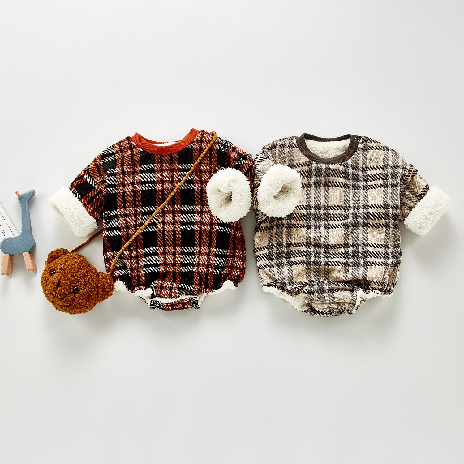 Baby jongens en meisjes herfst en winter koreaanse versie kleding kinder geruit plus fluwelen warme eendelige driehoek klim