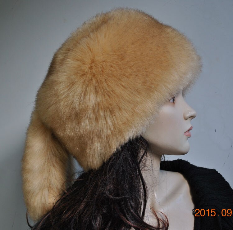 Fausse fourrure chapeau de mariage fête de mariée hiver chapeaux mariée voile chapeau: Champagne