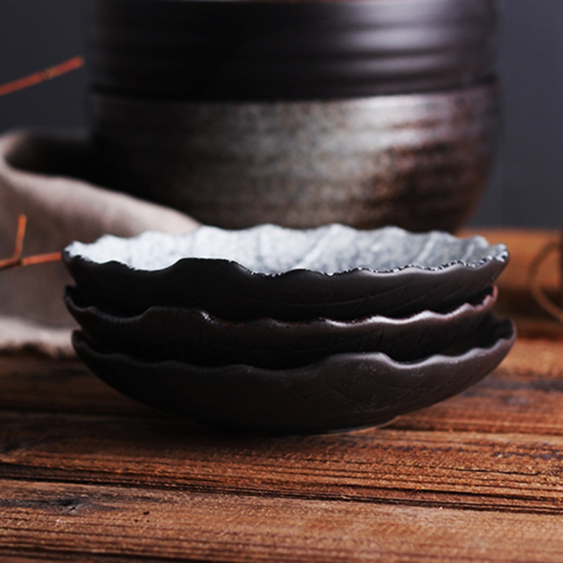 Japanese Retro Ceramic Dinner Plates Tableware Round Leaf Tray Fruit Salad Dishes Home Restaurant Kitchen Dinnerware