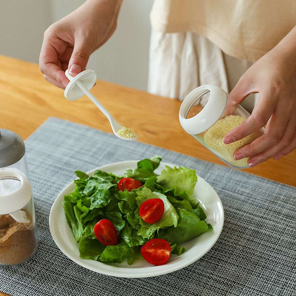 Maustepurkki maustesäilytys maustepulloastia läpinäkyvä mauste suolasirotin keittiörasia lusikalla
