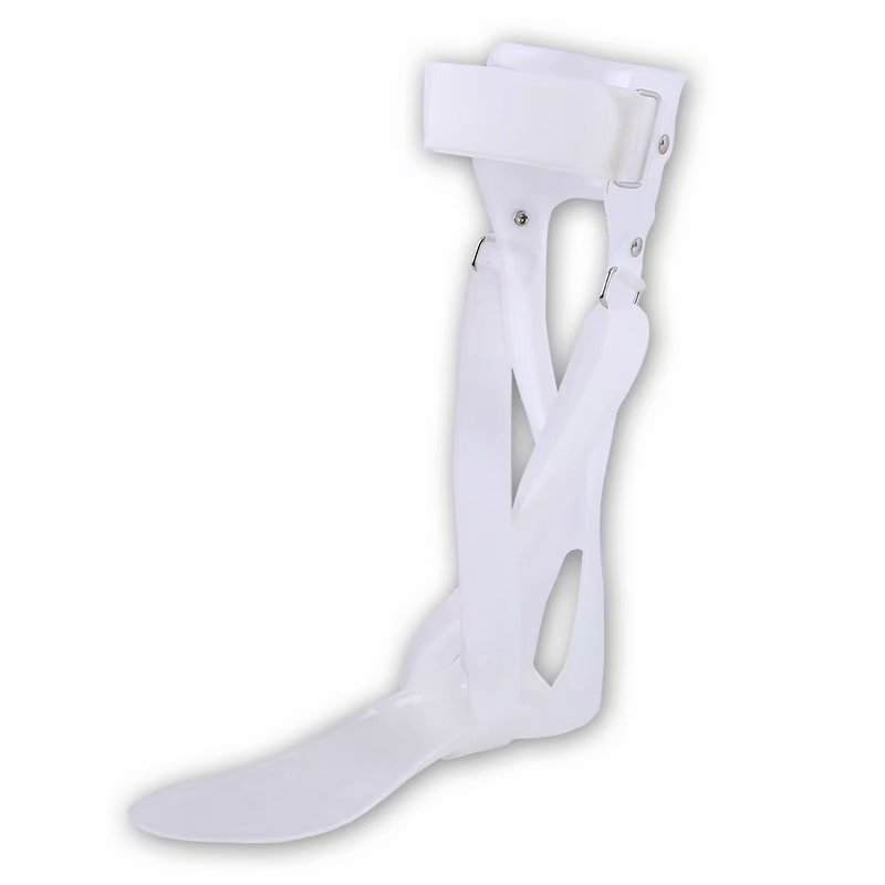 Voet sag orthese corrigerende schoen enkel voet voet valgus voet varus correctie cerebrovasculair accident revalidatie apparatuur
