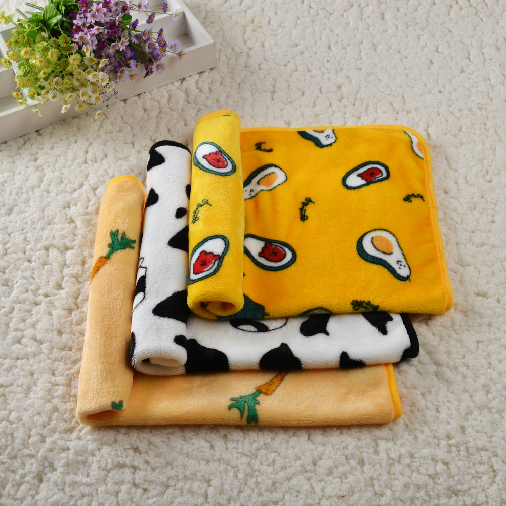 Thick Flannel Soft Pet Litter Pad Cartoon Print Cat and Dog Blanket Warm and Comfortable Pet Blanket Universal Warm Pet Supplies