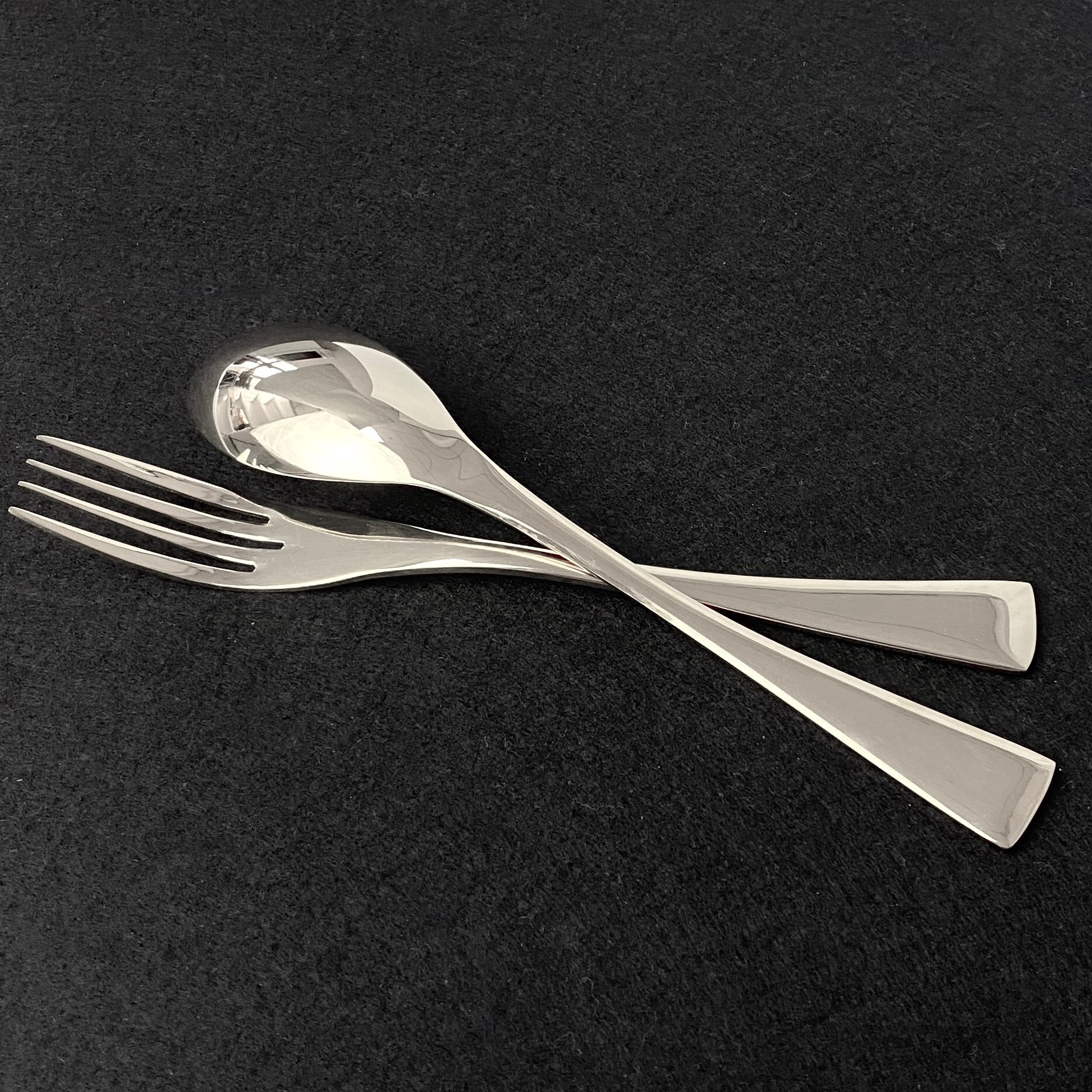 4 stk klassisk sølvbestikksett 18/10 servisesett i rustfritt stål 18/10 kjøkkenservise gaffel middagskniv teskjesett