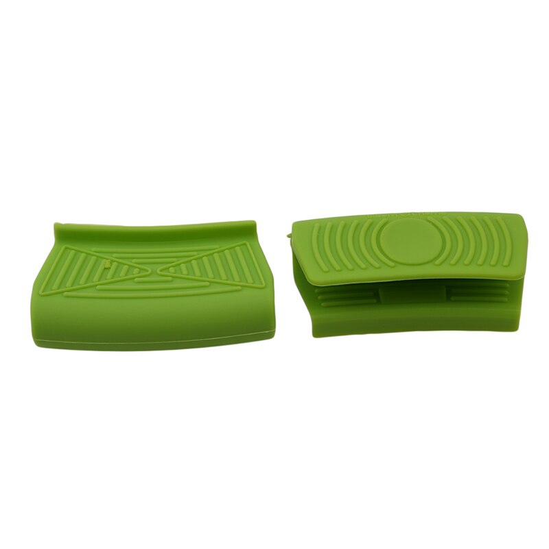 Useful Silicone Heat Insulation Oven Mitt Glove Casserole Ear Pan Pot Holder Oven Grip Anti Pot Clip Kitchen Accessories: dark green