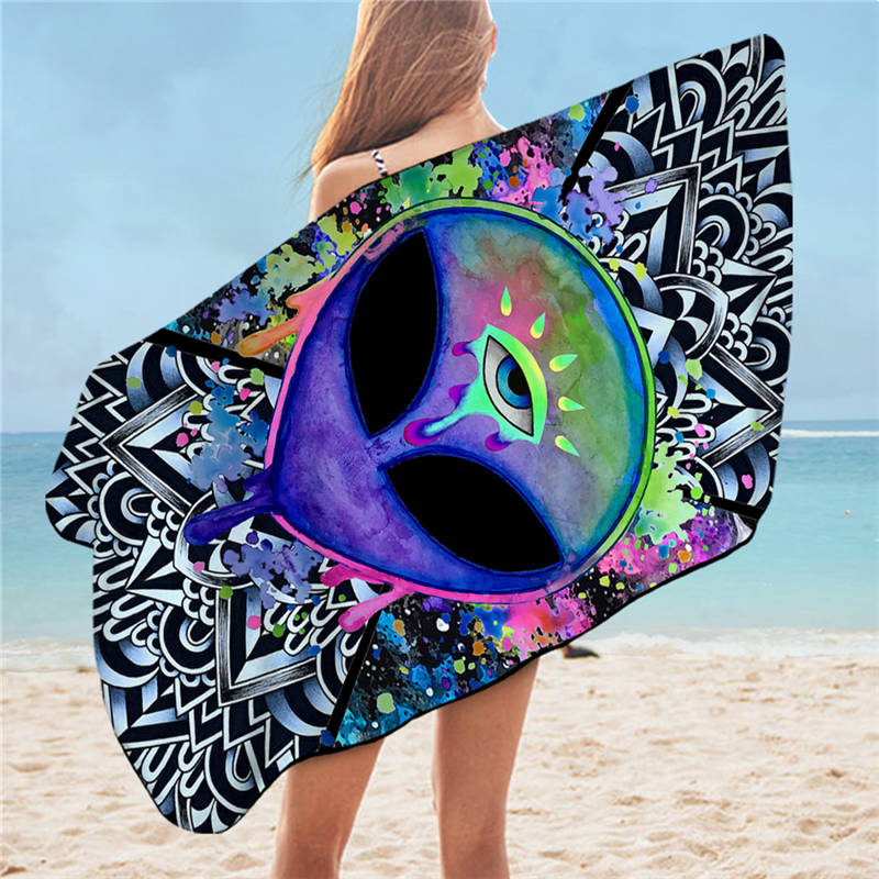 Trippy Alien by Brizbazaar Beach Towel Watercolor Bath Towel The Third Eye Bathroom Blanket Mandala Saucerman for Kids toalla: Default Title