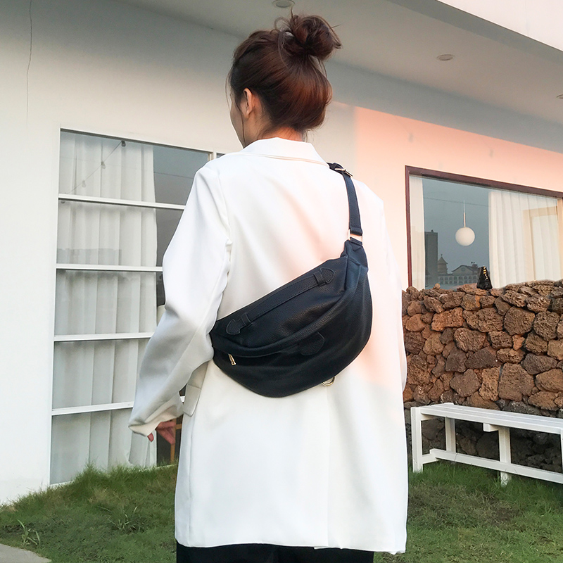 Kvinder bryst crossbody taske bred rem blød kunstigt læder skuldertaske messenger taske pakke til rejser