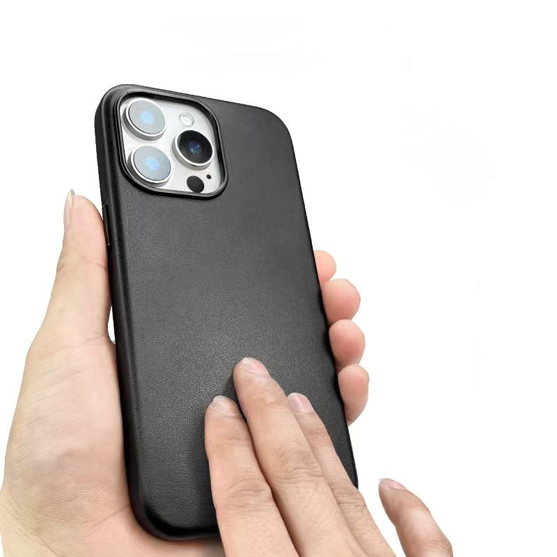 Funda magnética negra mate para iPhone 16 Pro Max 15 Plus 14 13 12 11 Magsafe Mag Safe 16Pro 16Plus 15Pro accesorios de cubierta de teléfono