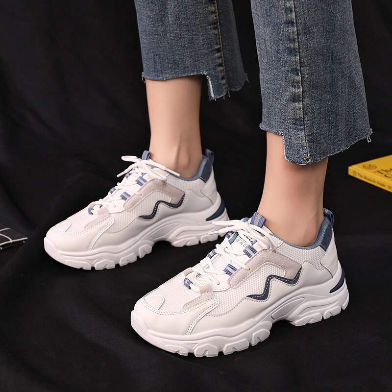 Zapatillas de deporte transpirables de suela gruesa para mujer, zapatos de papá blancos, zapatillas de plataforma coreanas de primavera, tenis para mujer