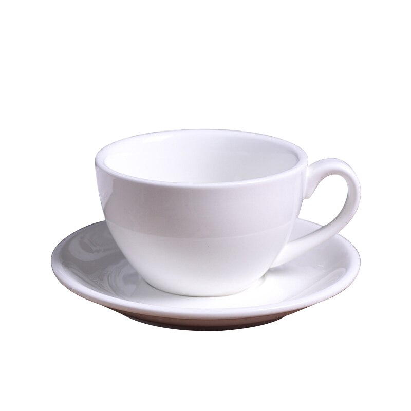 220ml keramiske kaffekopper kaffekoppsett europeisk stil cappuccinokopper for latte mokka te kaffekopp med tallerken: Hvit