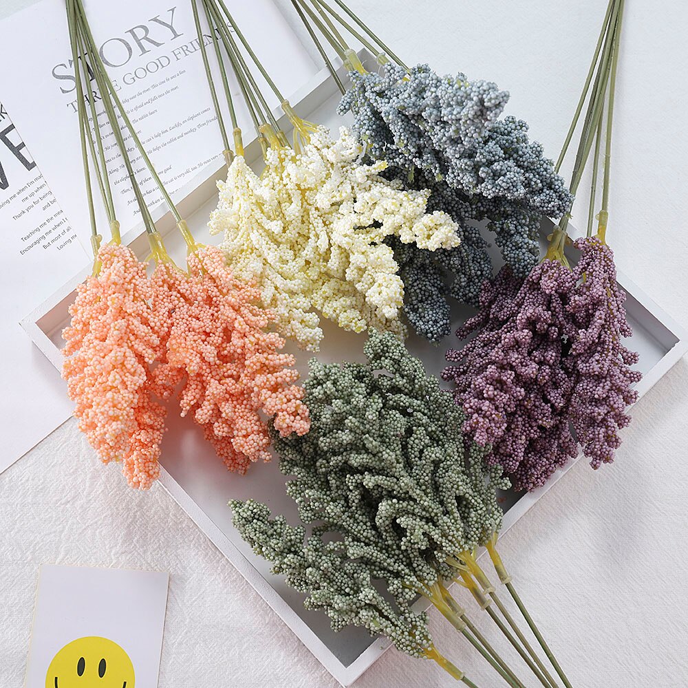 Kunstig vanilje mini skum bær spike kunstige blomster buket til hjemmeplante vægdekoration korn plante bunke