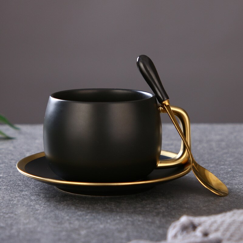 Guld sort kaffekop sæt unikt rejsekrus luksus par kopper og krus mat keramik til kaffe te dekoration bord kontor