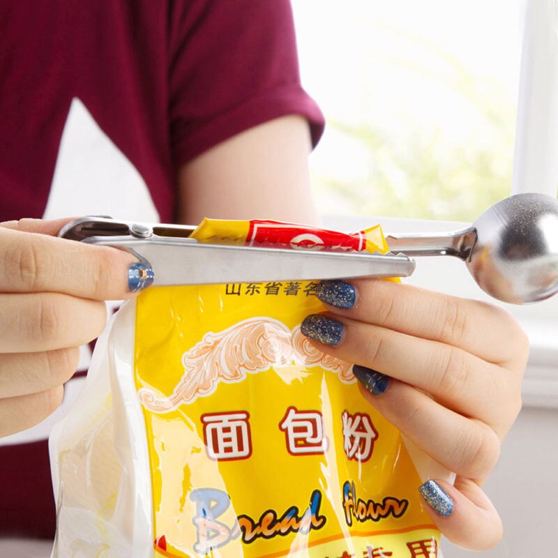 1pc cucharas medidoras multifunción útiles de acero inoxidable para té molido, café y azúcar, cuchara para 1 taza de café molido con clip para sellar bolsas.