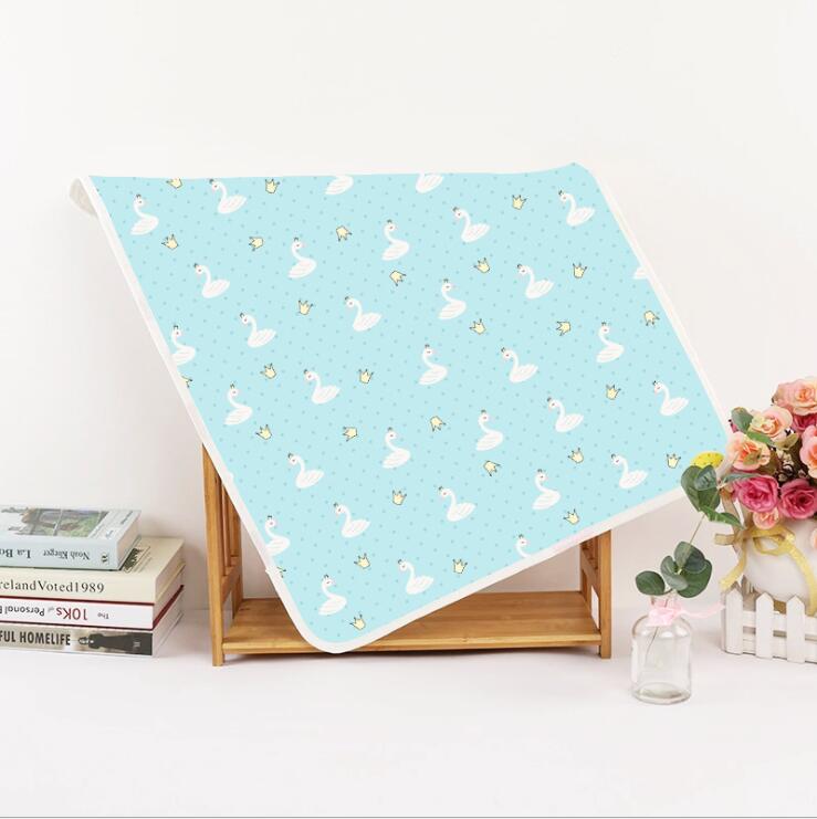 Portable Changing Pad Cover Baby Diaper Changing Mat Baby Washable Diaper Pad Diaper Changing Mat Reusable Wipes 70*120CM: Swan