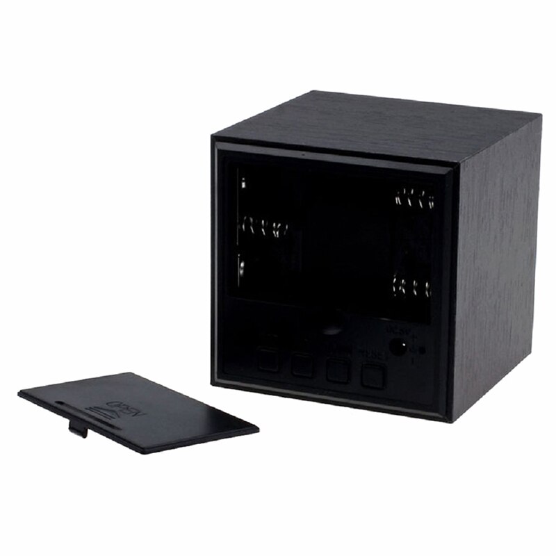 Css wekker / digitale klok houten tafel met een usb-poort, werkt op aaa-batterijen zwart / blauw