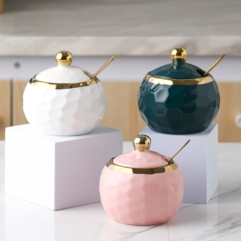 Gold-plated Ceramic Seasoning Jar with Lid Spoon Household Sugar Bowl Chili Box Kitchen Food Container Spice Organizer Rack